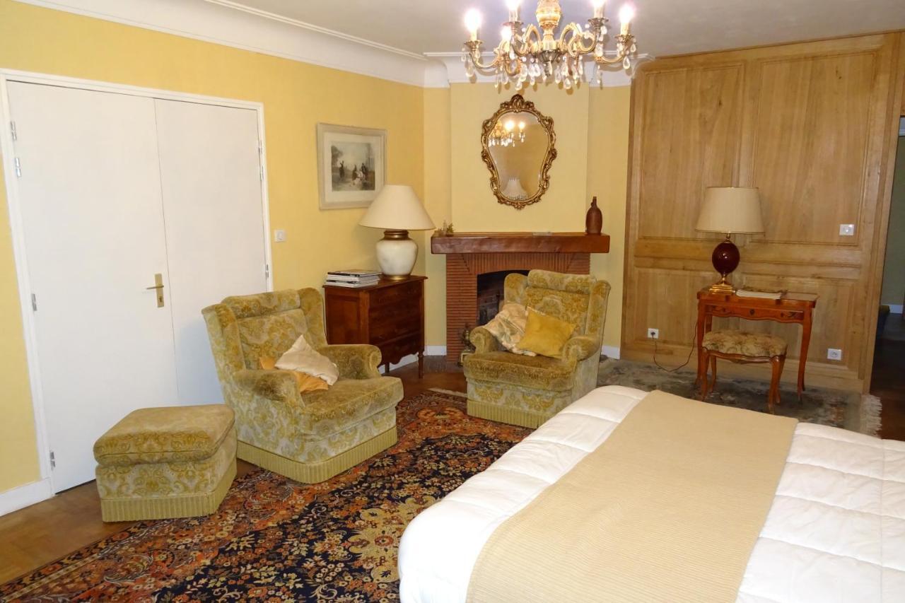 Chambres D'Hotes A La Fontanille Panazol Luaran gambar